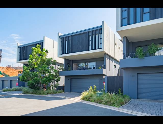 3 BEDROOM TOWNHOUSE FOR SALE IN ZULULAMI LUXURY COASTAL ESTATE